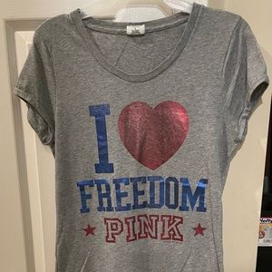 Pink Victoria’s Secret Women’s Short Sleeve I Heart Freedom Graphic Tee